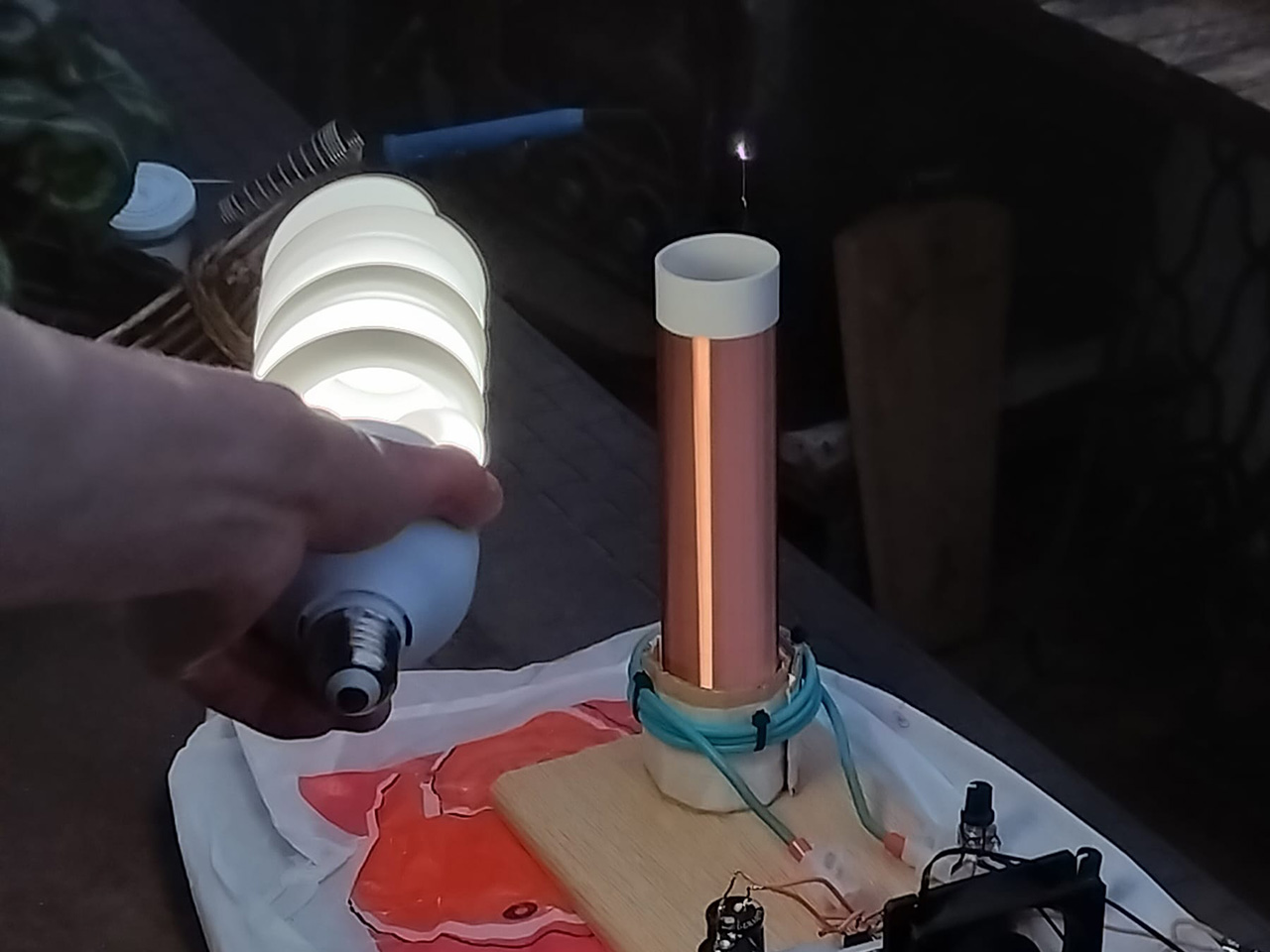 Bobina de Tesla MOSFET (Slayer Exciter).