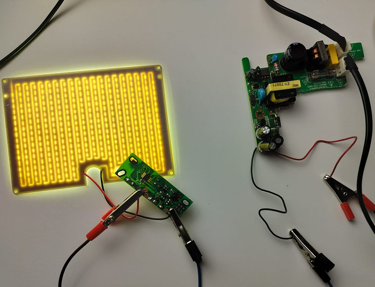 Funcionamiento de una panel LED 7W.
